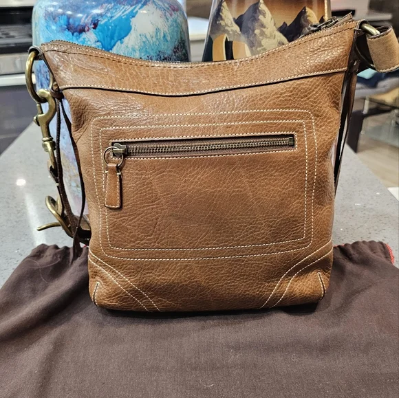 Coach Saddle Brown Vintage Chelsea 10399 Shoulder Bag w/Whipstitch Tassel Detail - Picture 5 of 17